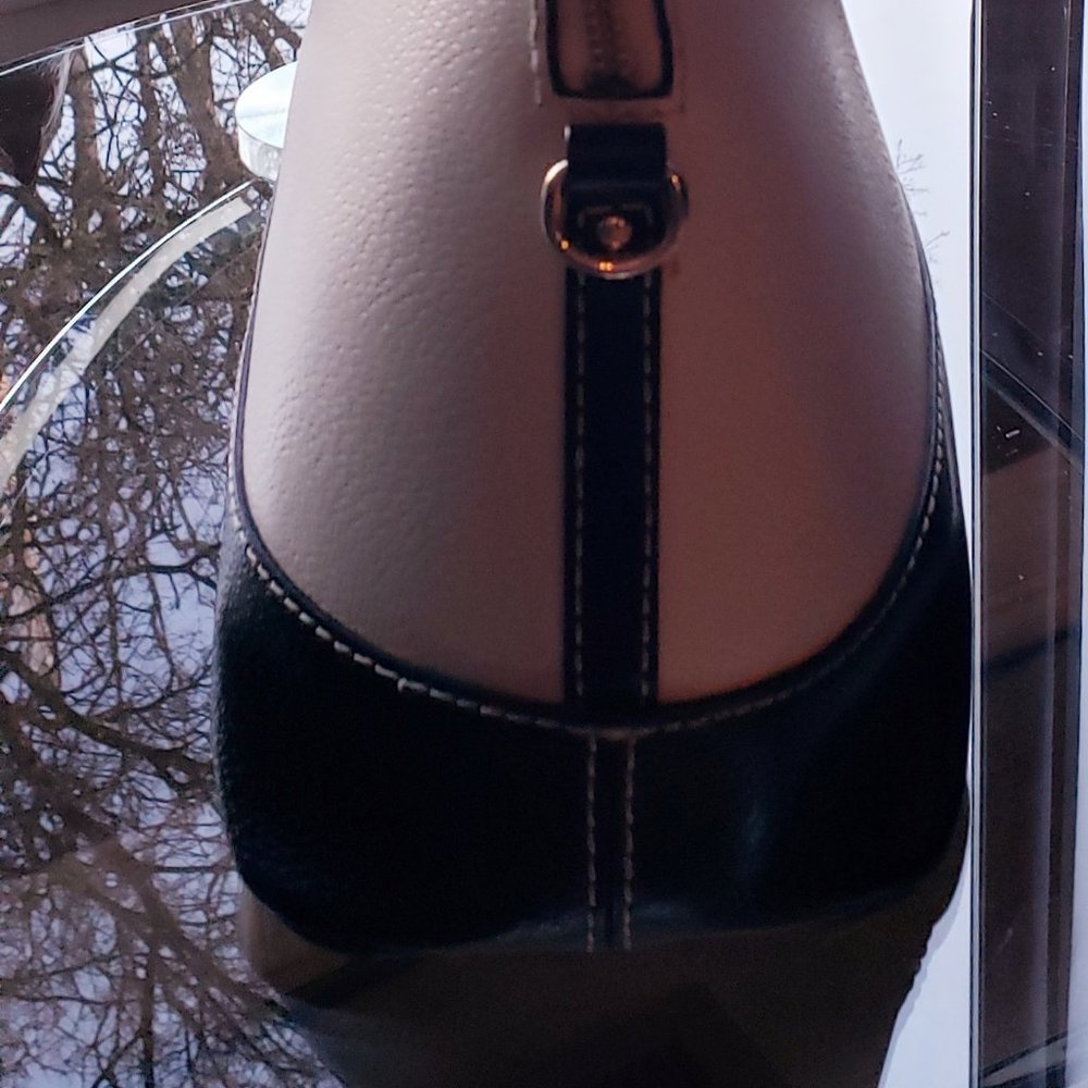 KATE SPADE GROVE ST CARLI IVORY BLACK BOARSKIN LEATHER DOME SATCHEL HANDBAG PUR - Picture 6 of 16